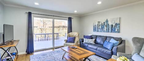 Upper Arlington Vacation Rental | 2BR | 2.5BA | 1,250 Sq Ft | Stairs Required