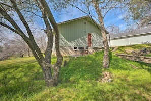 Property Exterior | Driveway Parking (2 Vehicles) | RV/Trailer Parking