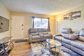 Living Room | Smart TV
