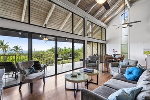 Great natural light and cathedral ceilings 