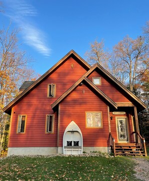 Cabernet Chalet