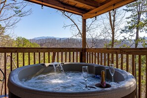 Private Hot Tub w/ Mt. LeConte View