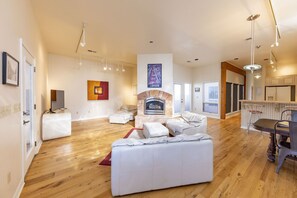 Living room with 50 inch flatscreen TV.