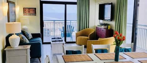 OMG views to the ocean through a wrap around balcony - Enter via 2 sliding doors