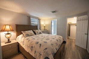 Master Bedroom (Queen Bed) with internal bath and walk in-closet