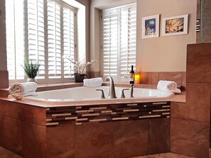 Relax and Soak in 3 person tub 