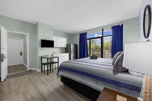 Studio unit with Kitchenette and TV for your favorite show