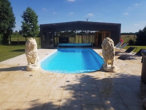 Vue sur piscine