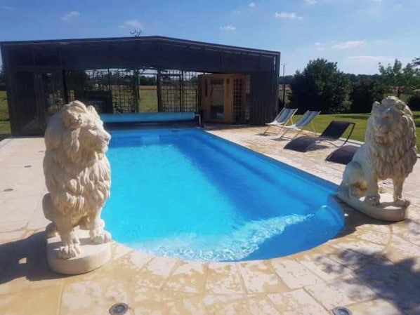 Vue sur piscine