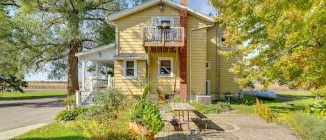Watertown Vacation Rental | 3BR | 2BA | Stairs Required | 2,000 Sq Ft