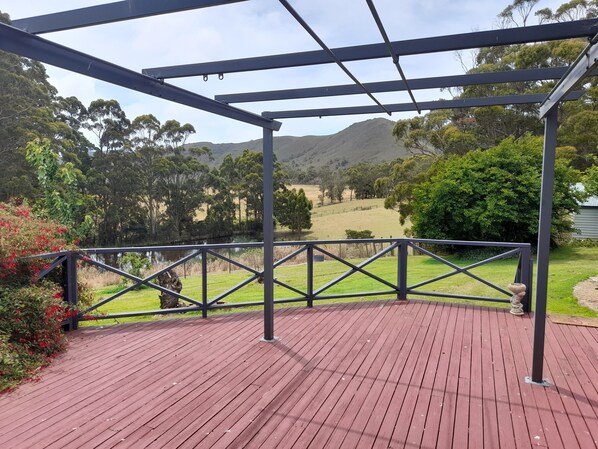 Large outside deck.