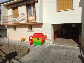 Children's area