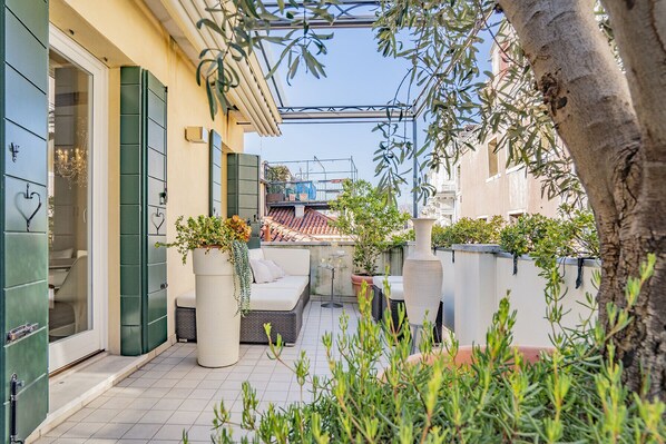 Venice Colleoni apartment lovely terrace