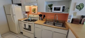 Room, Indoors, Oven, Kitchen, Sink Faucet