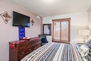 Primary Bedroom with 1 King Bed