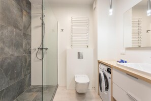 Bath/Shower