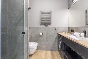 Bath/Shower