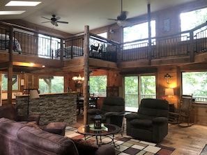 Spacious open concept cabin, with loft.