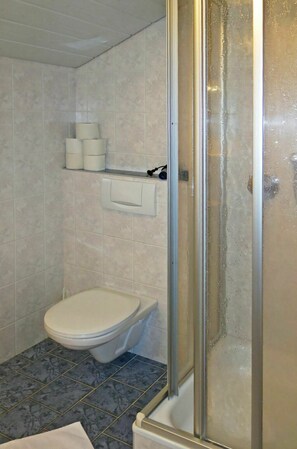 Property, Plumbing Fixture, Shower Door, Door, Bathroom, Building, Lighting, Toilet, Interior Design