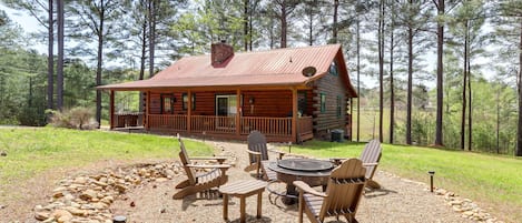 Blairsville Vacation Rental | 2BR | 2BA | Step-Free Access | 1,586 Sq Ft