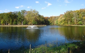 Lake Nomahegan in Cranford NJ with fountain - 8.5 miles away