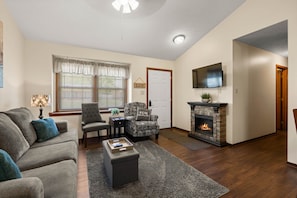 Enjoy ambiance of fireplace