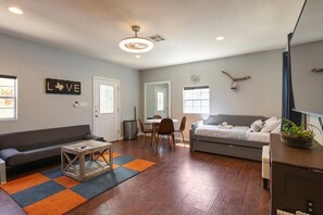 Back house living spaces