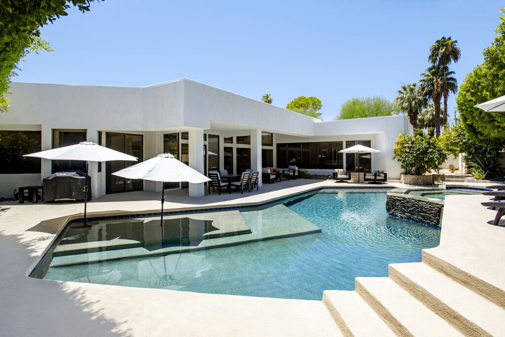 Modern Elegance- 4 bedroom 4 bath | A Louisa Davis Property - Rancho Mirage