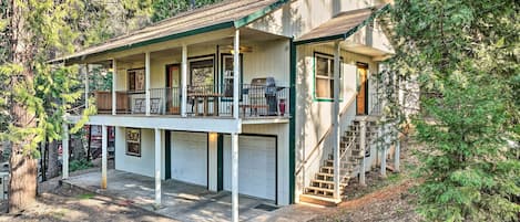 Twain Harte Vacation Rental | 4BR | 2BA | Stairs Required | 2,000 Sq Ft