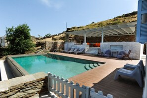 pool and exterior dining area