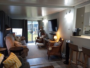 Living room with plenty of seating for the entire family!