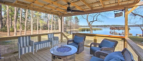 Daingerfield Vacation Rental | 2BR | 2BA | 3 Steps Required | 1,650 Sq Ft