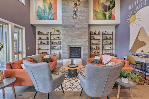 Bend Vacation Rental | 4BR | 3.5BA | 2 Small Steps for Entry | 2,922 Sq Ft
