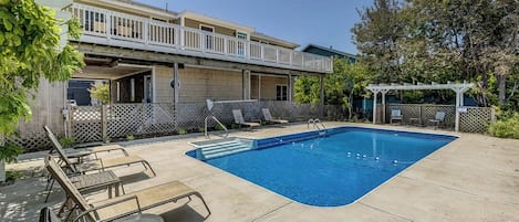 Private Pool Area