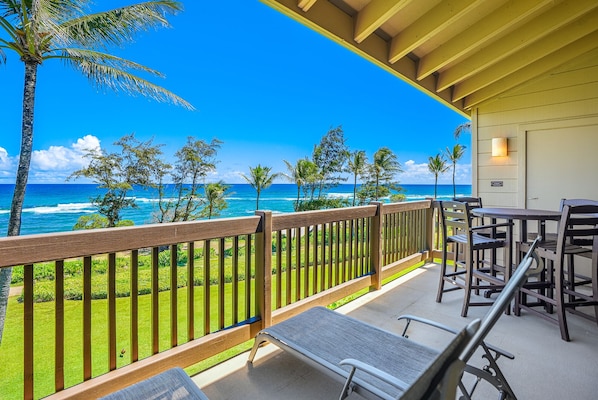 Oceanfront Views from Private Lanai, Living Area, Kitchen