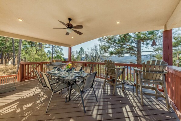 Ruidoso Vacation Rental | 3BR | 3BA | Stairs Required for Access | 1,750 Sq Ft