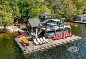 Muskoka Wonderland - Boathouse