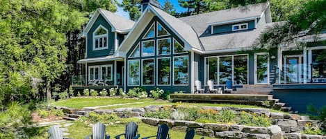 Hamilton Point Lakehouse - Lake Side