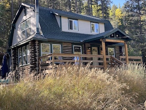 Honey Bear Creek Lodge