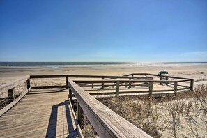 Beach Access | Walking Distance