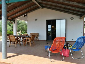 Möbel, Eigentum, Stuhl, Tabelle, Fenster, Holz, Schatten, Interior Design, Die Architektur, Tür