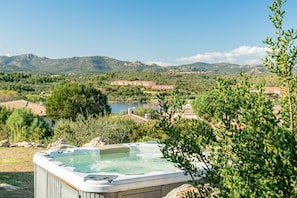 villa in affitto con idromassaggio sardegna vista mare