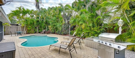 Naples Vacation Rental | 4BR | 3BA | Half-Step to Access | 1,320 Sq Ft