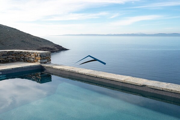 The pool and the amazing sea view