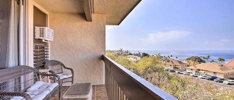 Kailua-Kona Vacation Rental | 2BR | 1.5BA | 1,017 Sq Ft | Stairs Required