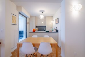 cuisine (vue du salon)