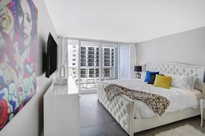 2nd bedroom, king bed, Roku tv, access to private balcony