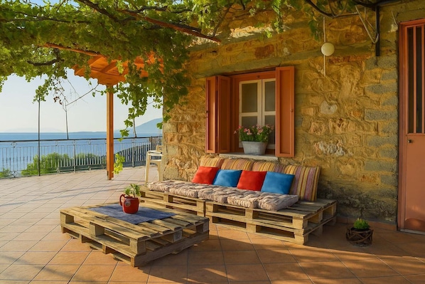 Enjoy the panoramic sea view