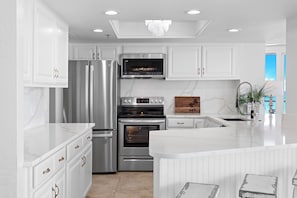 Beachside Towers II 4243 Kitchen