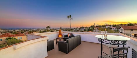 Rooftop patio overlooking Downtown San Diego